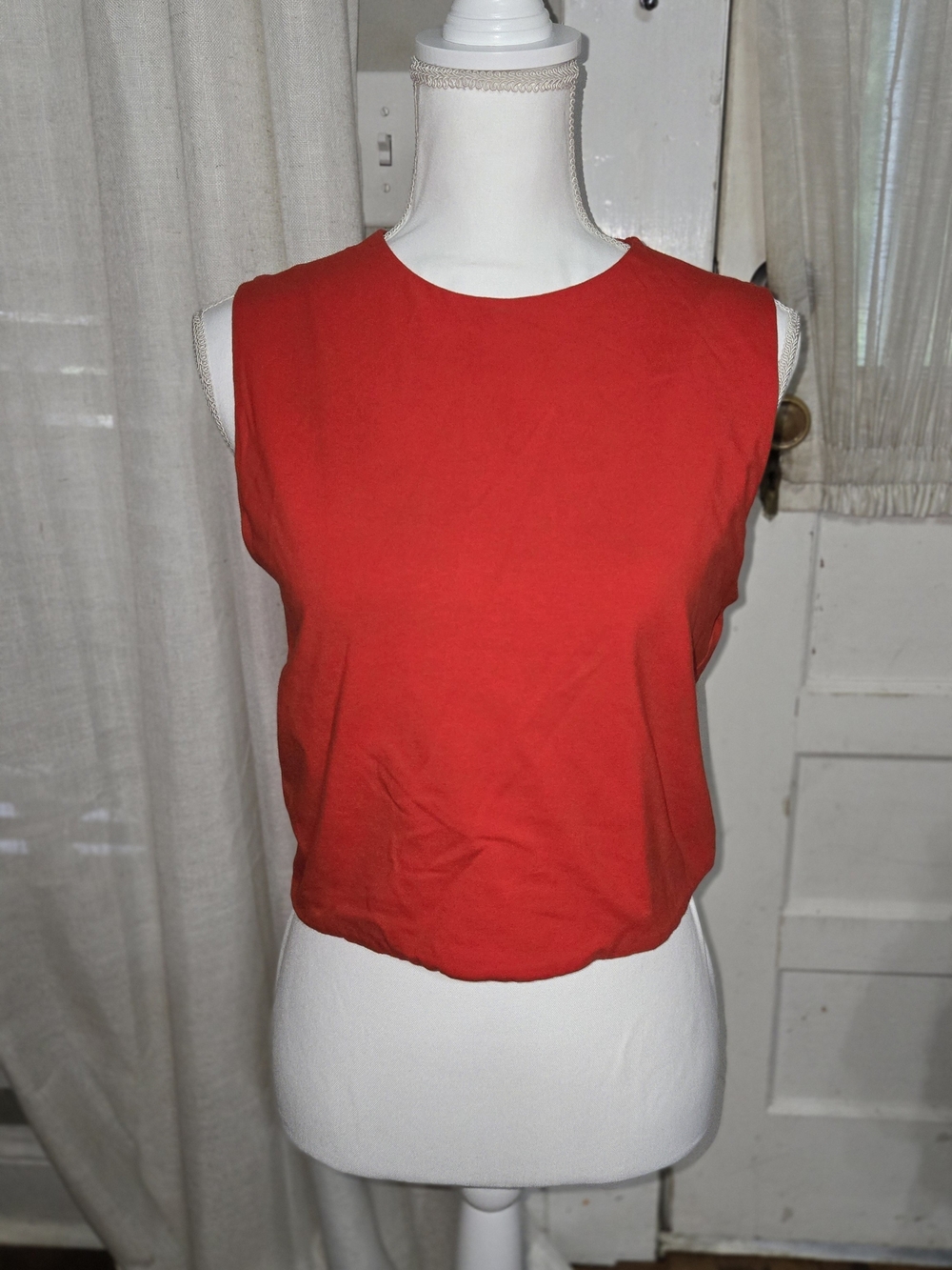 Classic Red Sleeveless Crop Top - Unbranded